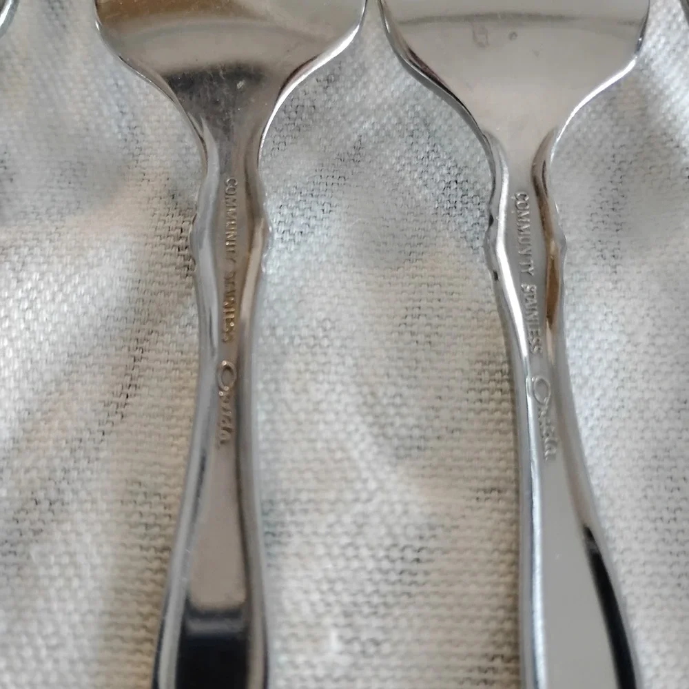 4 Oneida Community Satinique Forks 1 Dinner 3 Salad Stainless Steel Flatware